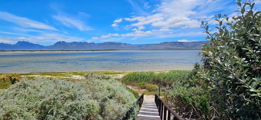 3 Bedroom Property for Sale in Meerenbosch Western Cape